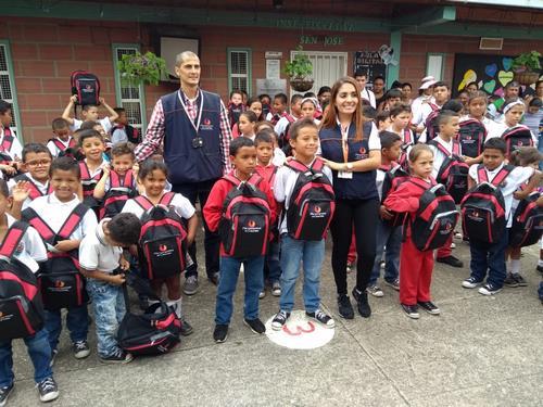 Entrega Kits Escolares