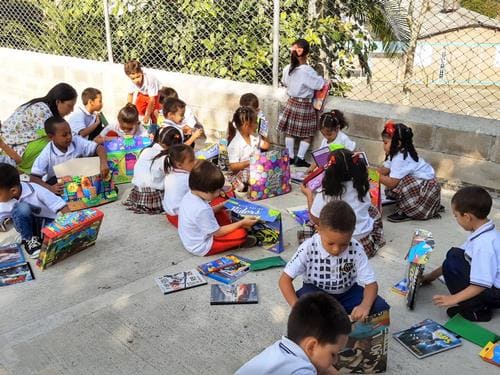 Entrega Kits Escolares