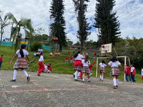 Disfrute de espacios en la escuela